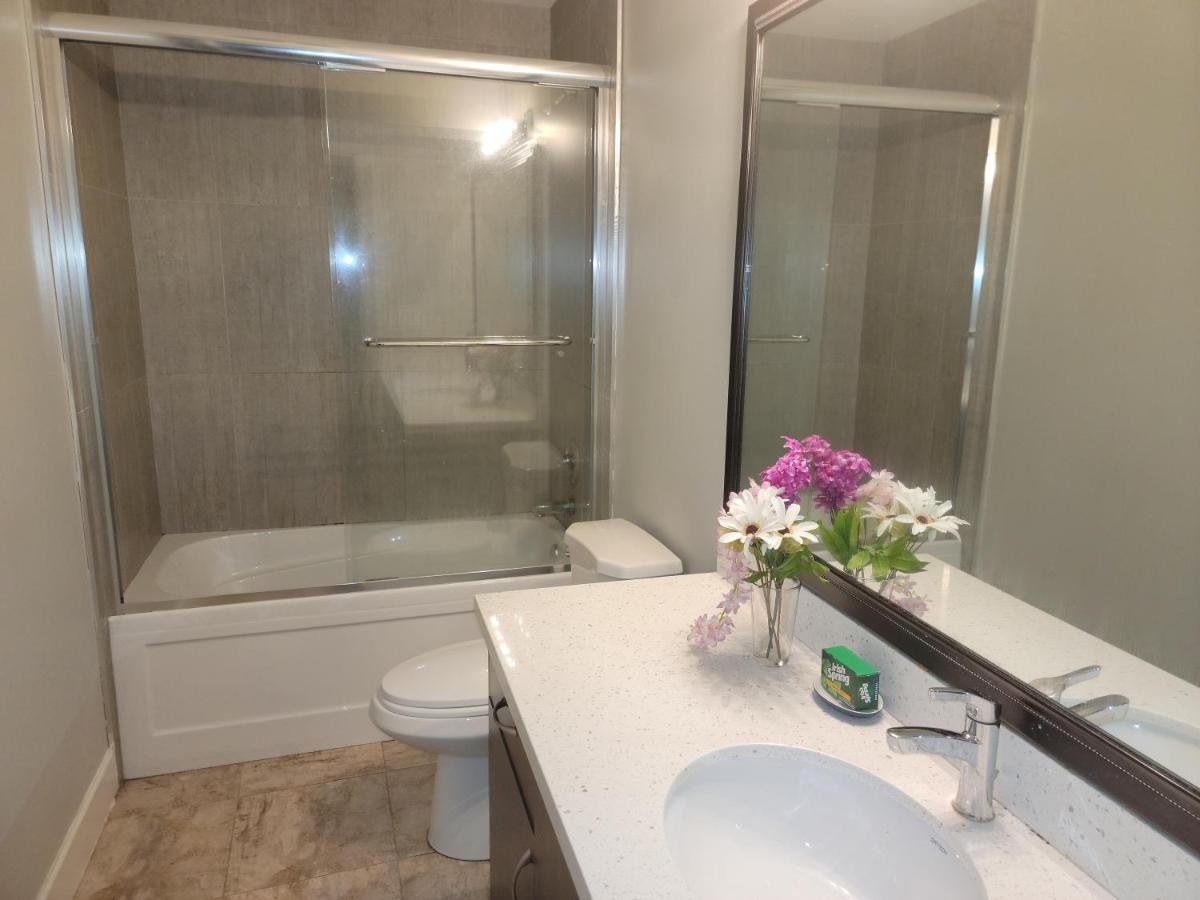 Oscar Inn & 2Bd Family Suite Or Private Room Abbotsford Exterior foto