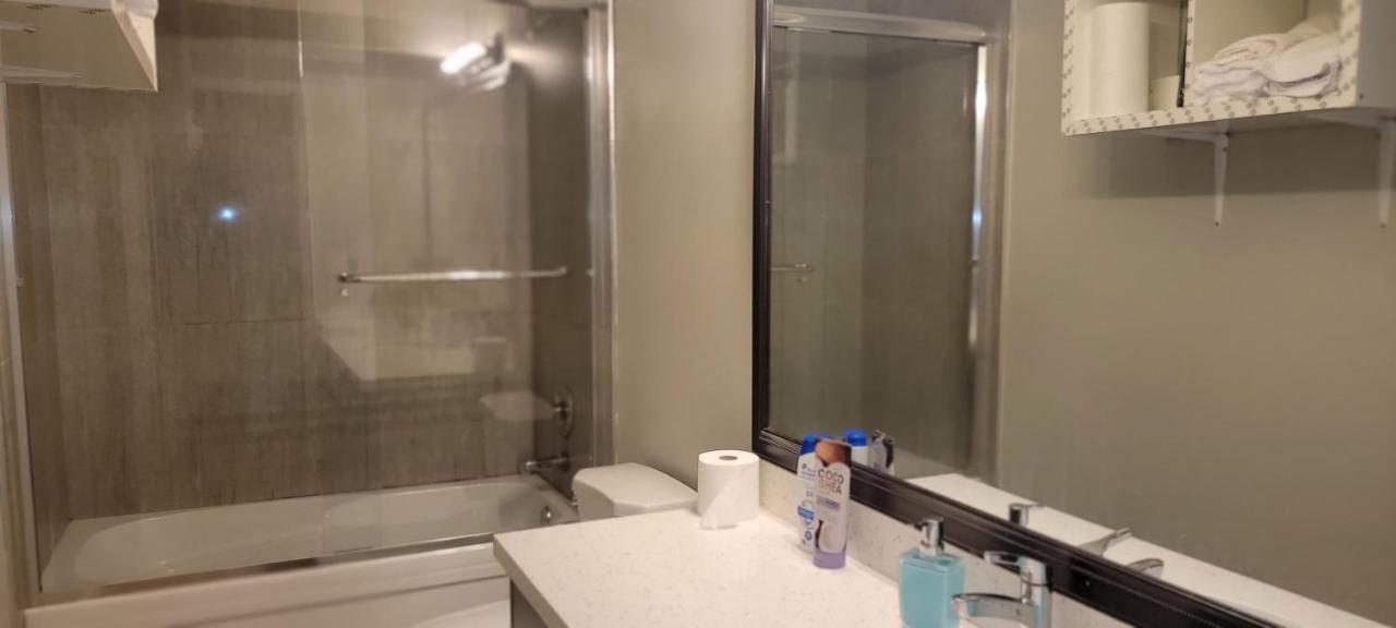 Oscar Inn & 2Bd Family Suite Or Private Room Abbotsford Exterior foto